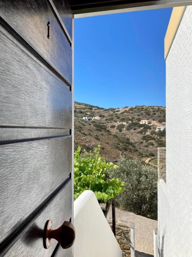 Syrou Lotos Studios & Apartments (Adults Only) Kini Pokoj fotografie