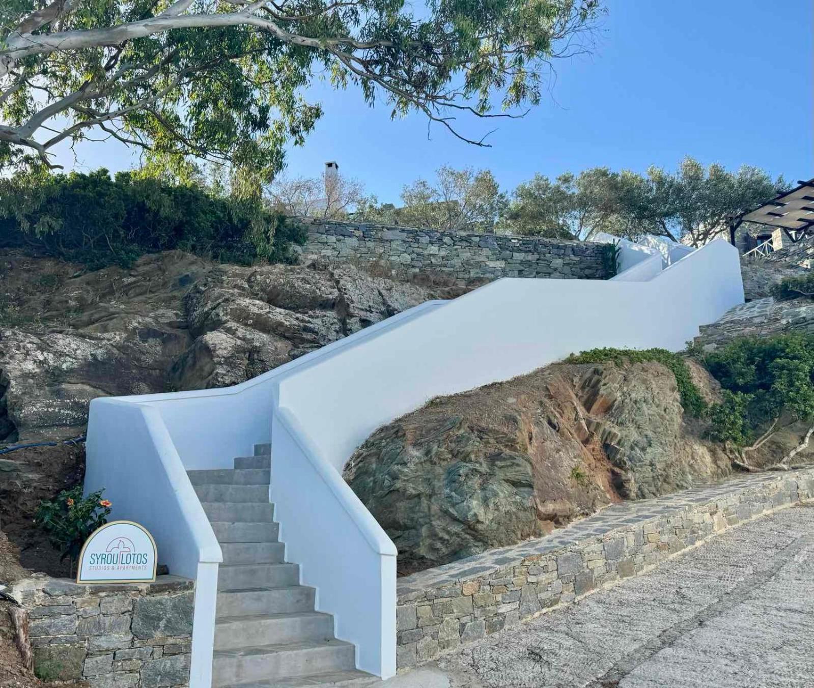 Syrou Lotos Studios & Apartments (Adults Only) Kini Exteriér fotografie